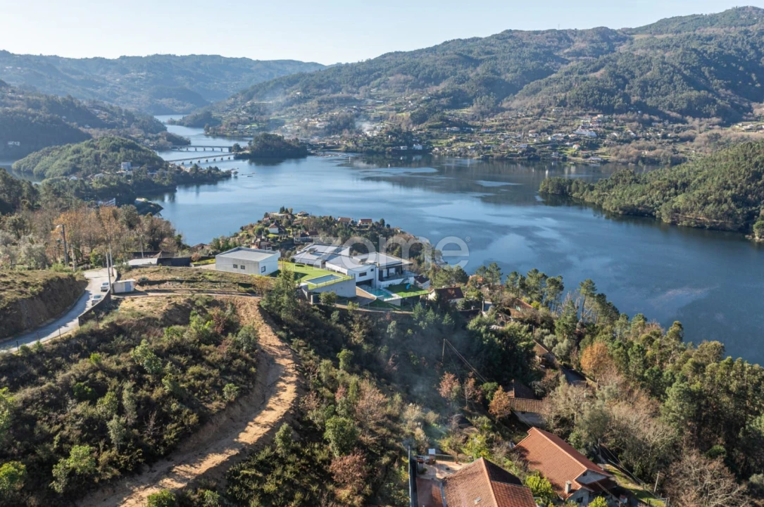 Moradia T4 para Venda em Vilar da Veiga Foto 17