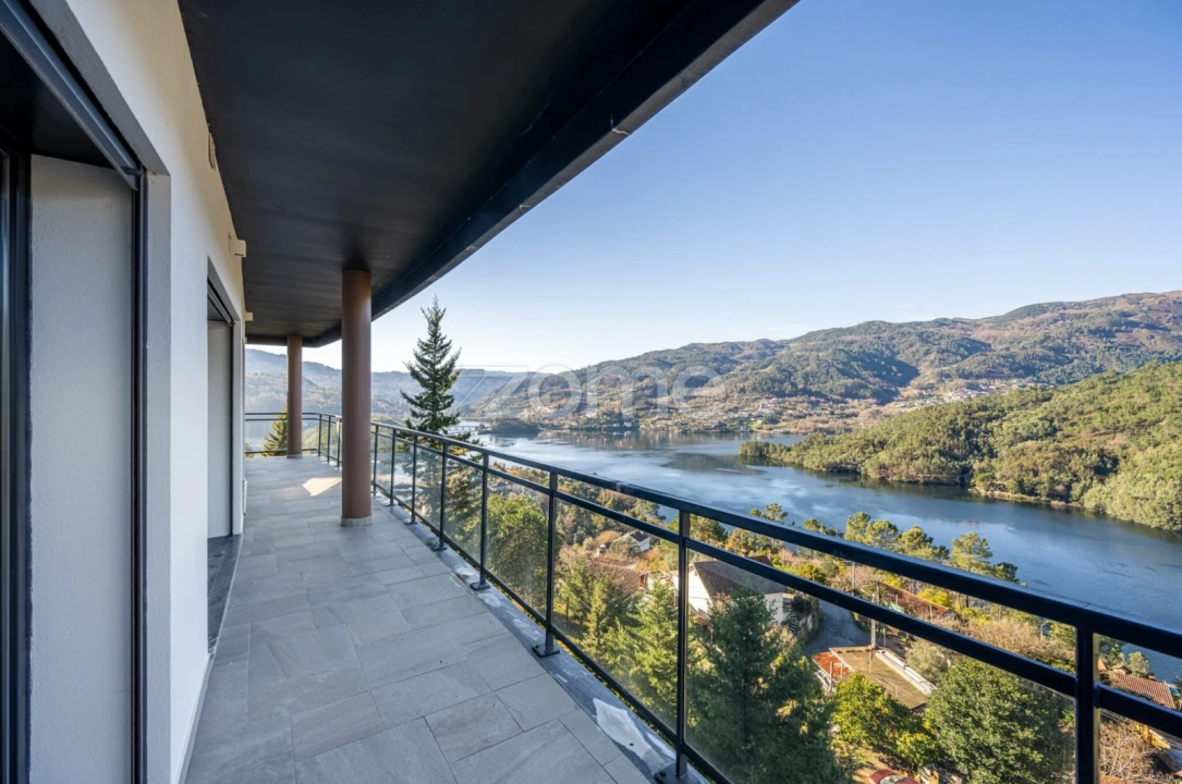 Moradia T4 para Venda em Vilar da Veiga Foto 39