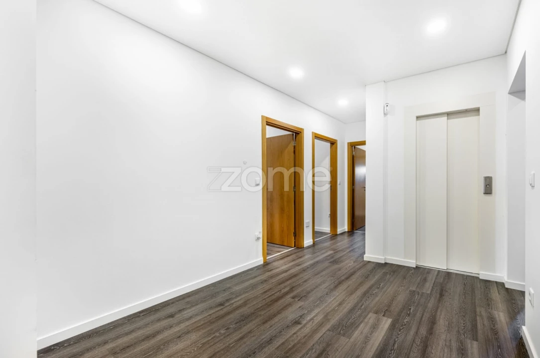 Moradia T4 para Venda em Vilar da Veiga Foto 11