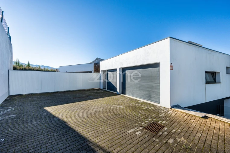 Moradia T4 para Venda em Vilar da Veiga Foto 44