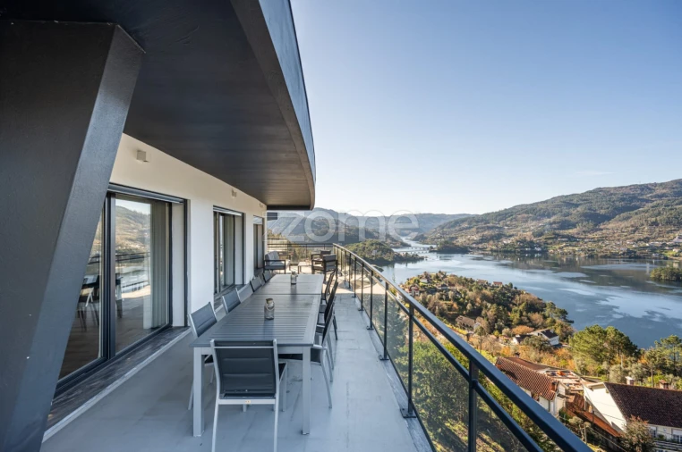 Moradia T4 para Venda em Vilar da Veiga Foto 46