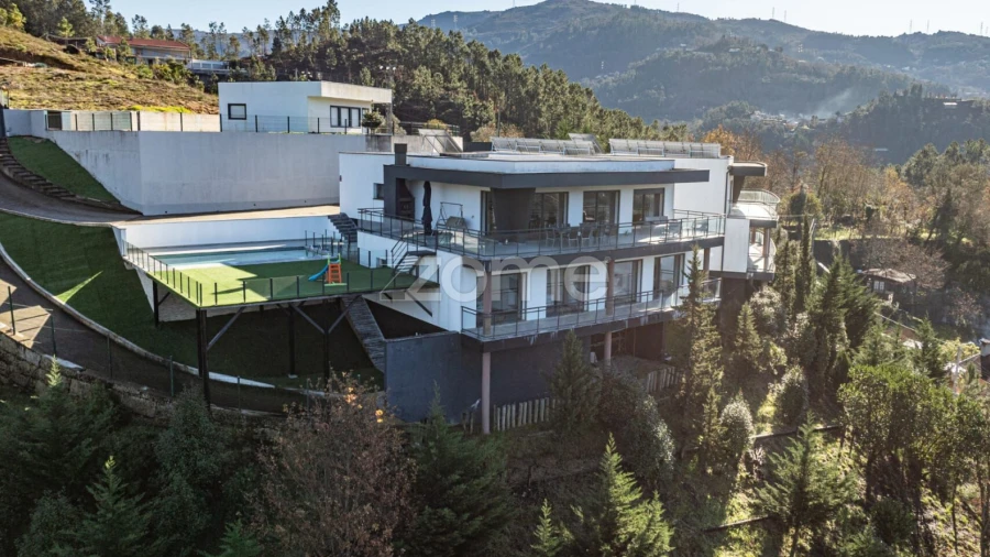 Moradia T4 para Venda em Vilar da Veiga