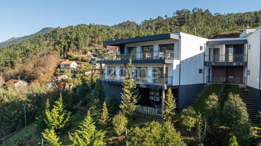 Moradia T4 para Venda em Vilar da Veiga