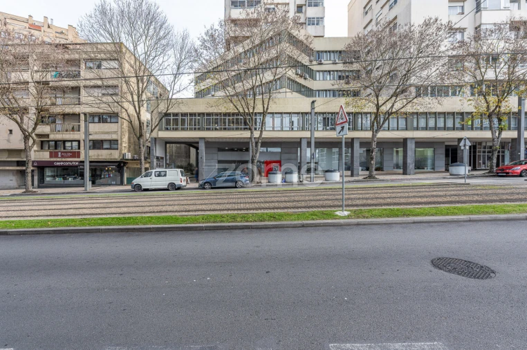 Escritório para Arrendamento em Mafamude e Vilar do Paraíso Foto 2