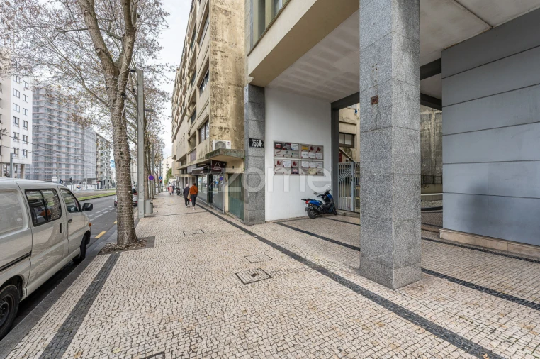 Escritório para Arrendamento em Mafamude e Vilar do Paraíso Foto 5