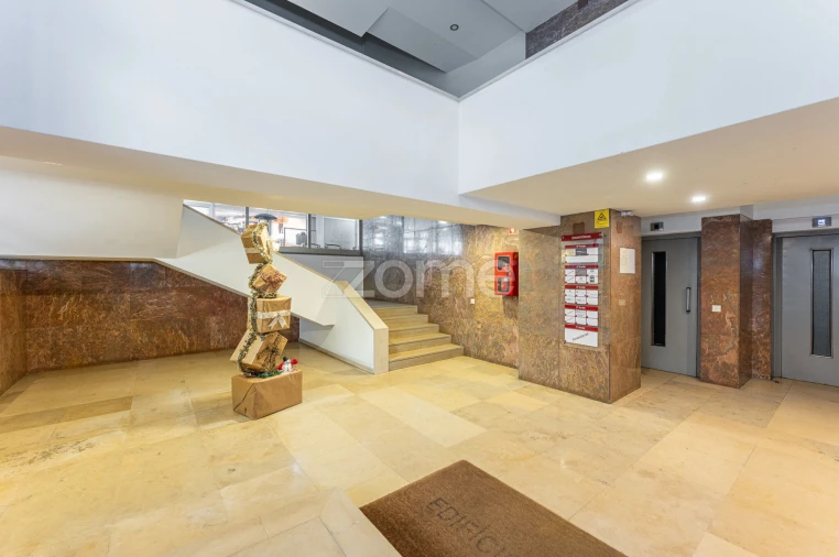 Escritório para Arrendamento em Mafamude e Vilar do Paraíso Foto 10