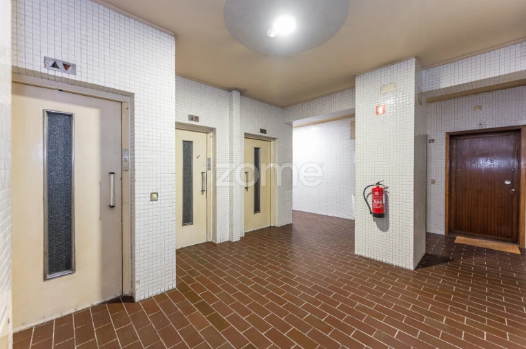 Escritório para Arrendamento em Mafamude e Vilar do Paraíso Foto 13