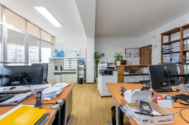 Escritório para Arrendamento em Mafamude e Vilar do Paraíso Foto 21