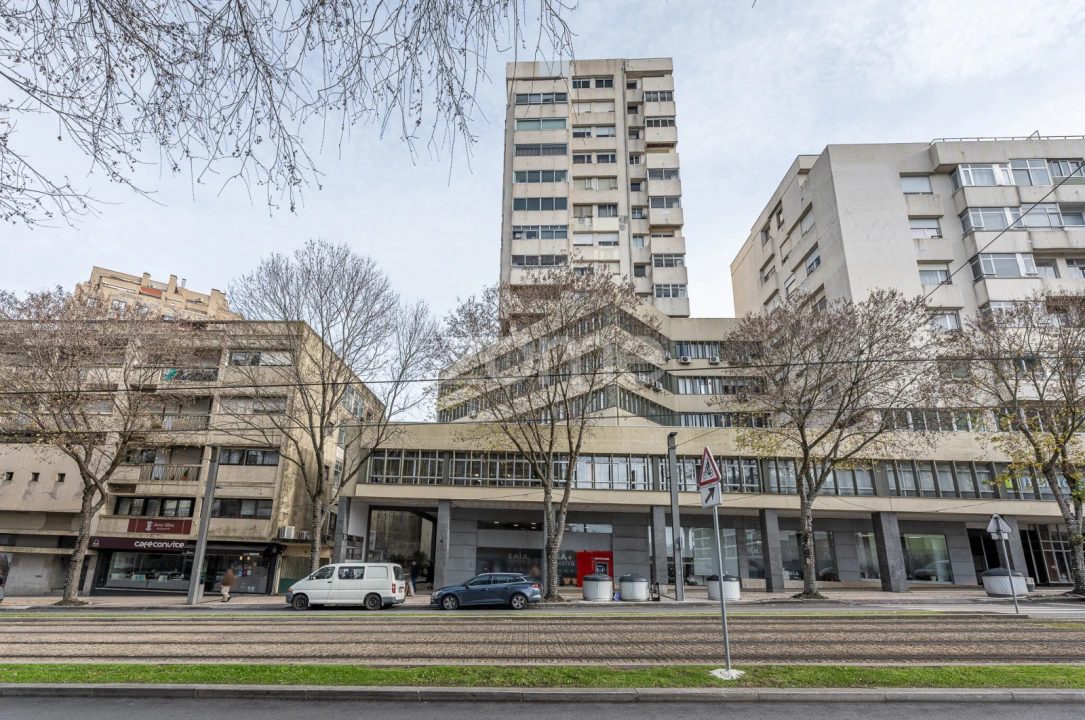 Escritório para Arrendamento em Mafamude e Vilar do Paraíso Foto 1