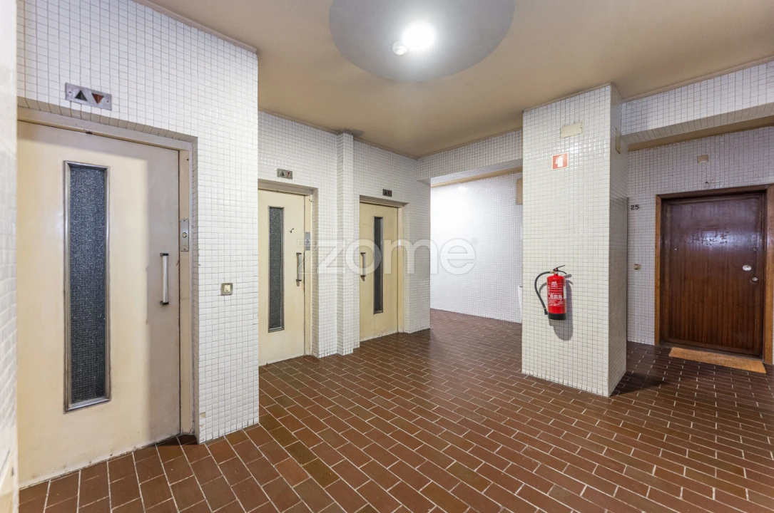 Escritório para Arrendamento em Mafamude e Vilar do Paraíso Foto 13