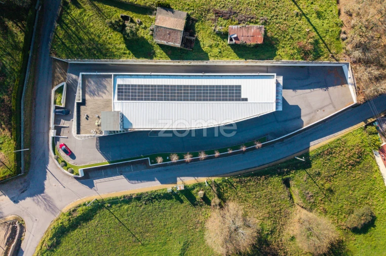 Terreno Comércio / Armazém para Venda em Revinhade Foto 55