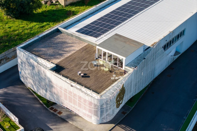 Terreno Comércio / Armazém para Venda em Revinhade Foto 58