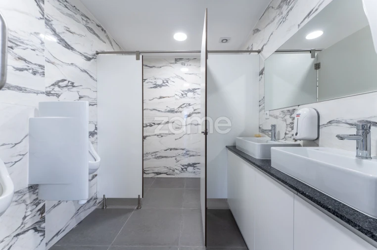 Terreno Comércio / Armazém para Venda em Revinhade Foto 19