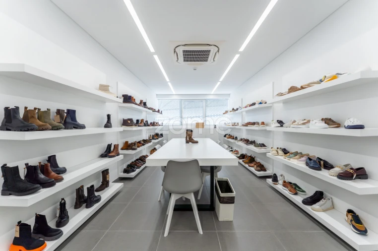 Terreno Comércio / Armazém para Venda em Revinhade Foto 10