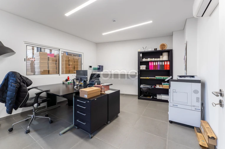 Terreno Comércio / Armazém para Venda em Revinhade Foto 47