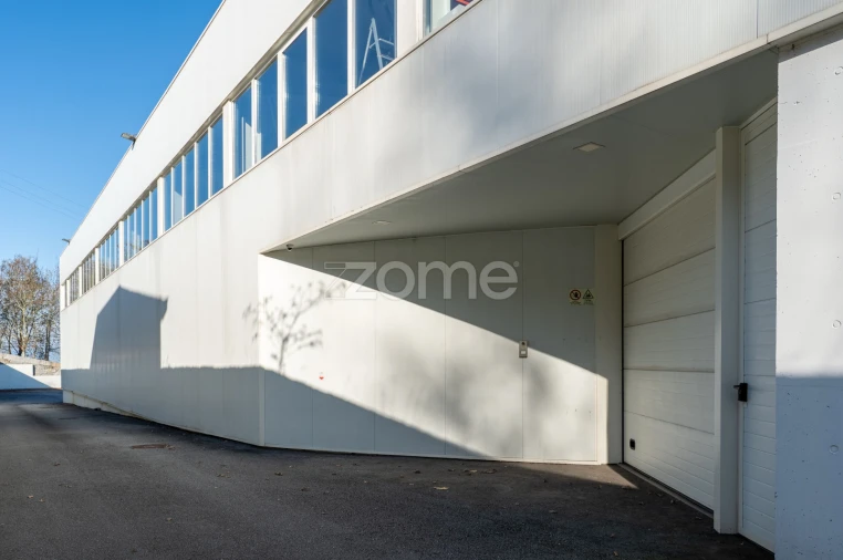 Terreno Comércio / Armazém para Venda em Revinhade Foto 40