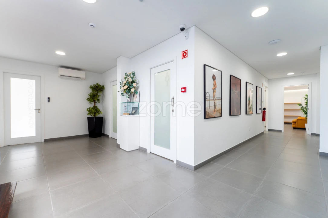 Terreno Comércio / Armazém para Venda em Revinhade Foto 12