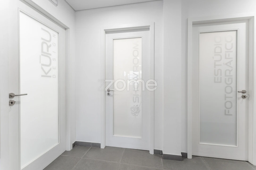 Terreno Comércio / Armazém para Venda em Revinhade Foto 21