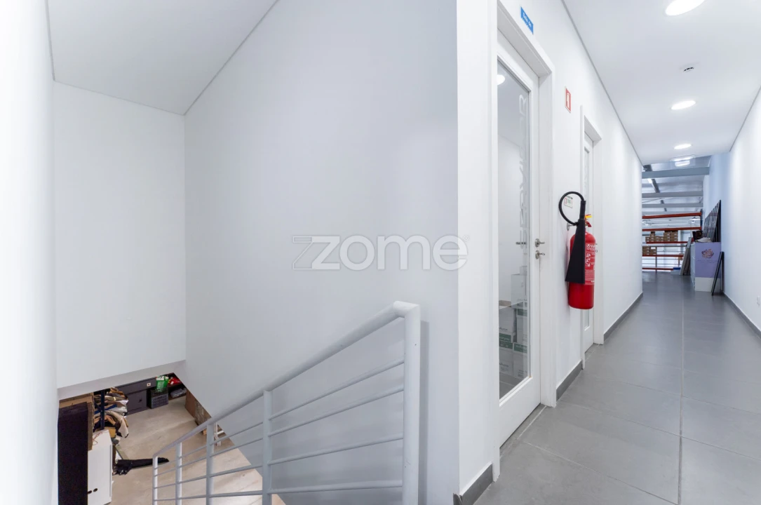 Terreno Comércio / Armazém para Venda em Revinhade Foto 37