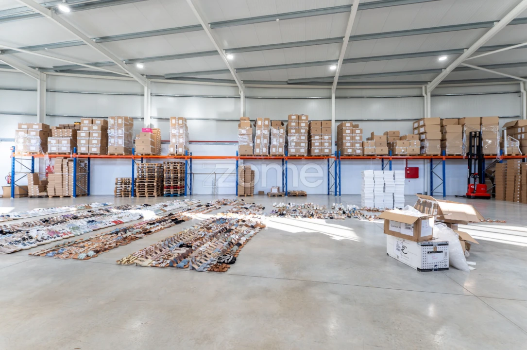 Terreno Comércio / Armazém para Venda em Revinhade Foto 41