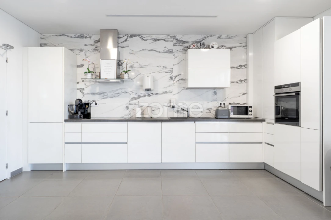 Terreno Comércio / Armazém para Venda em Revinhade Foto 8