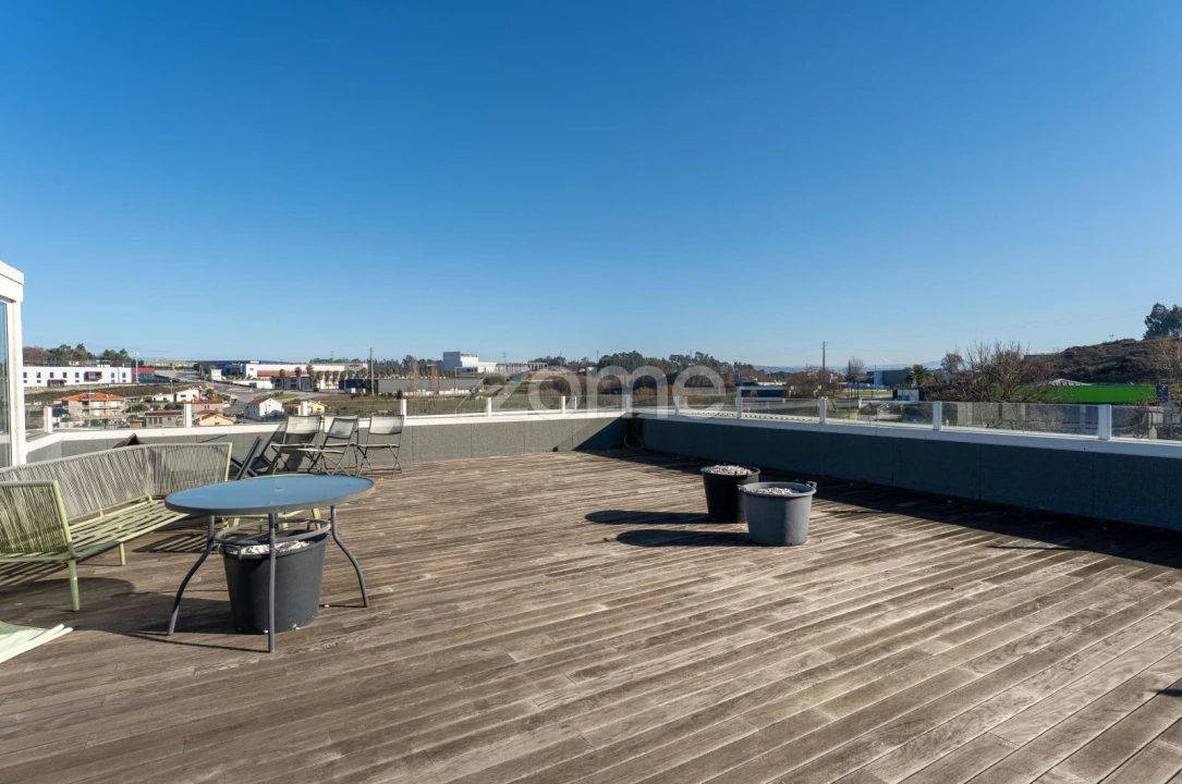 Terreno Comércio / Armazém para Venda em Revinhade Foto 53