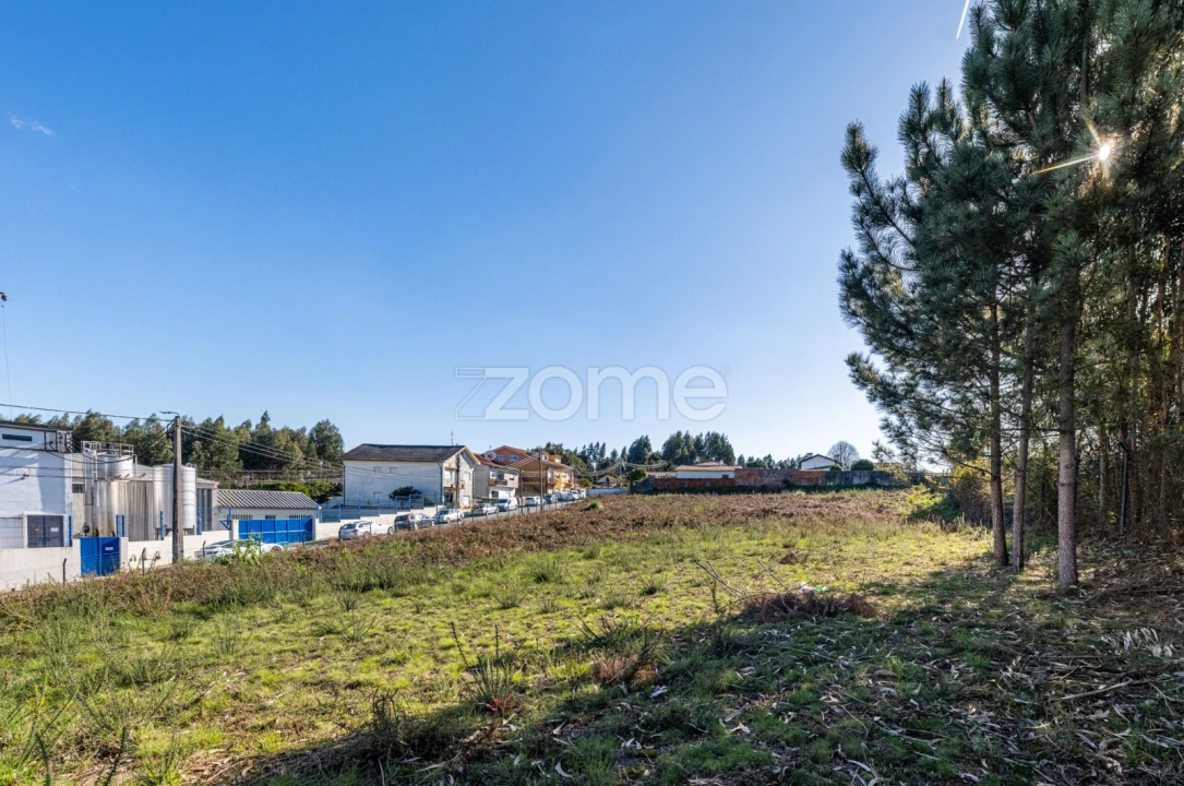 Terreno para Venda em Pedroso e Seixezelo Foto 1