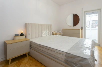 Apartamento T1 para Arrendamento em Paranhos