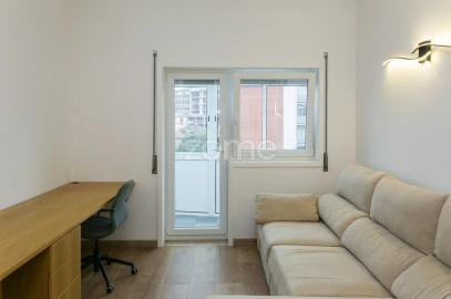Apartamento T1 para Arrendamento em Paranhos
