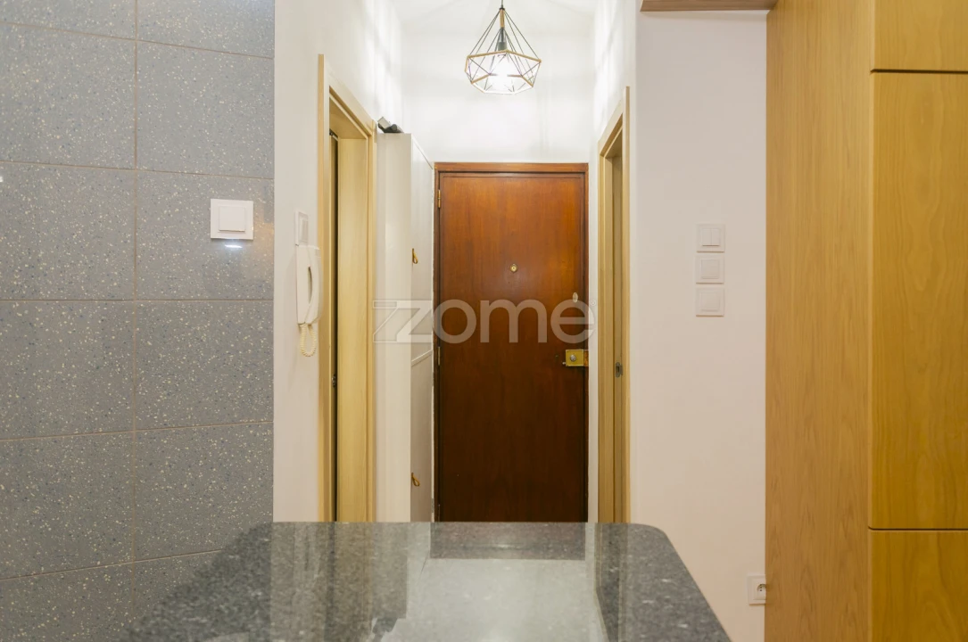 Apartamento T1 para Arrendamento em Paranhos Foto 2