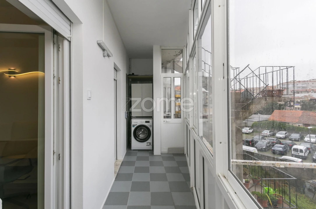 Apartamento T1 para Arrendamento em Paranhos Foto 24