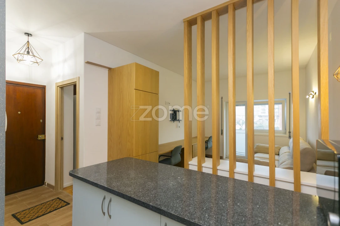 Apartamento T1 para Arrendamento em Paranhos Foto 9