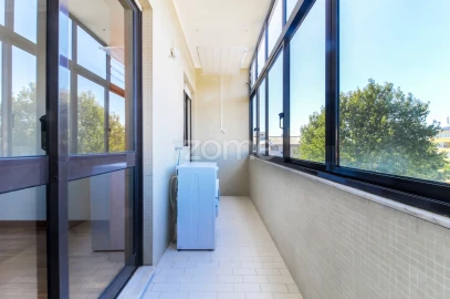 Apartamento T1 para Arrendamento em Ramalde
