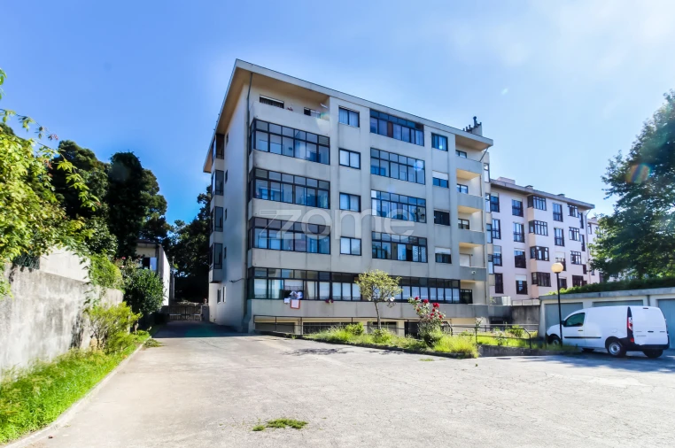 Apartamento T1 para Arrendamento em Ramalde Foto 24