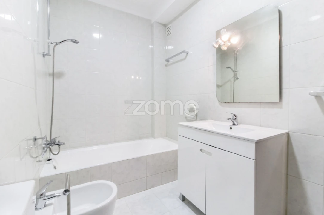 Apartamento T1 para Arrendamento em Ramalde Foto 14
