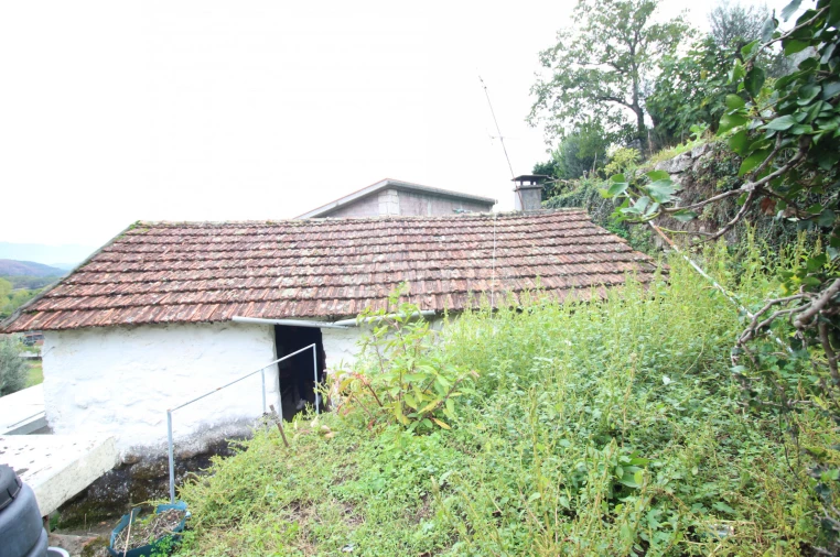 Moradia T2 para Venda em Cantelães Foto 8