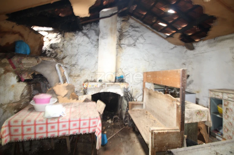 Moradia T2 para Venda em Cantelães Foto 5