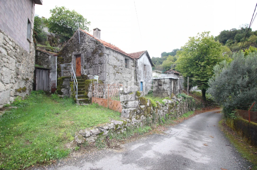 Moradia T2 para Venda em Cantelães Foto 1