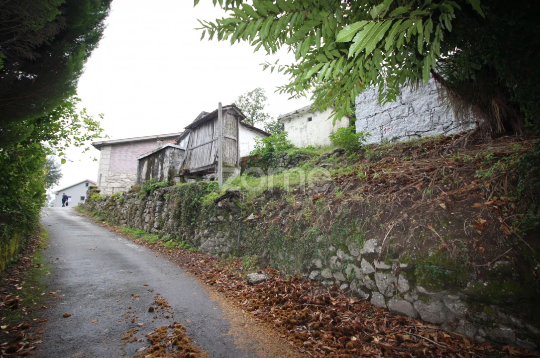 Moradia T2 para Venda em Cantelães Foto 2