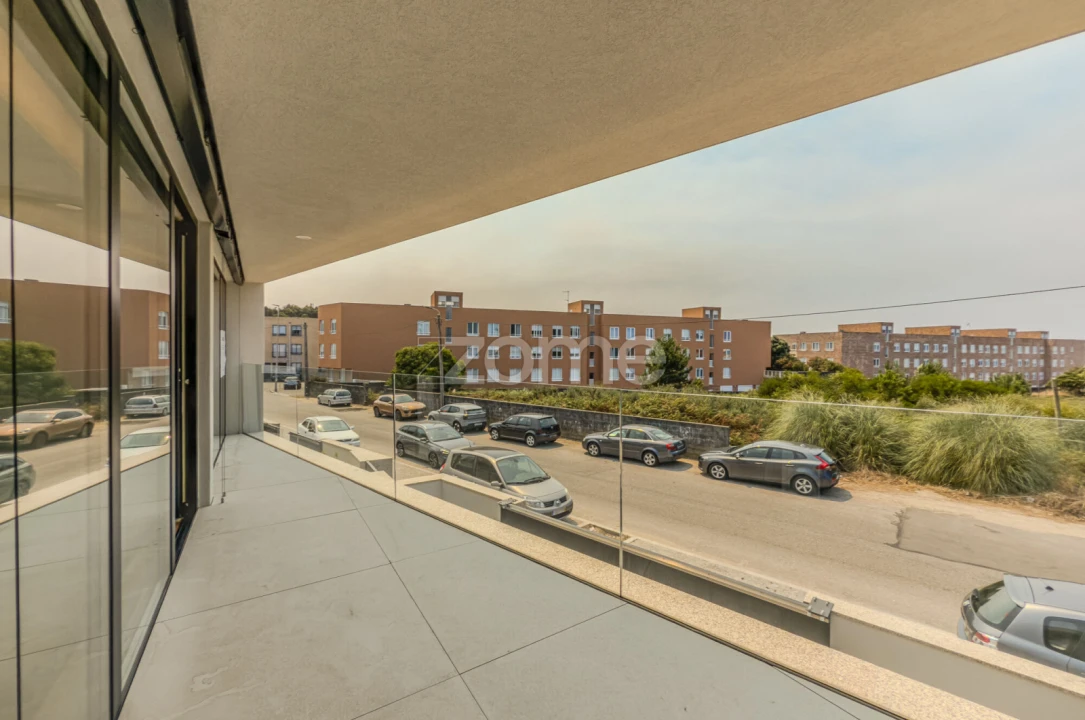 Moradia T4 para Venda em Madalena Foto 36