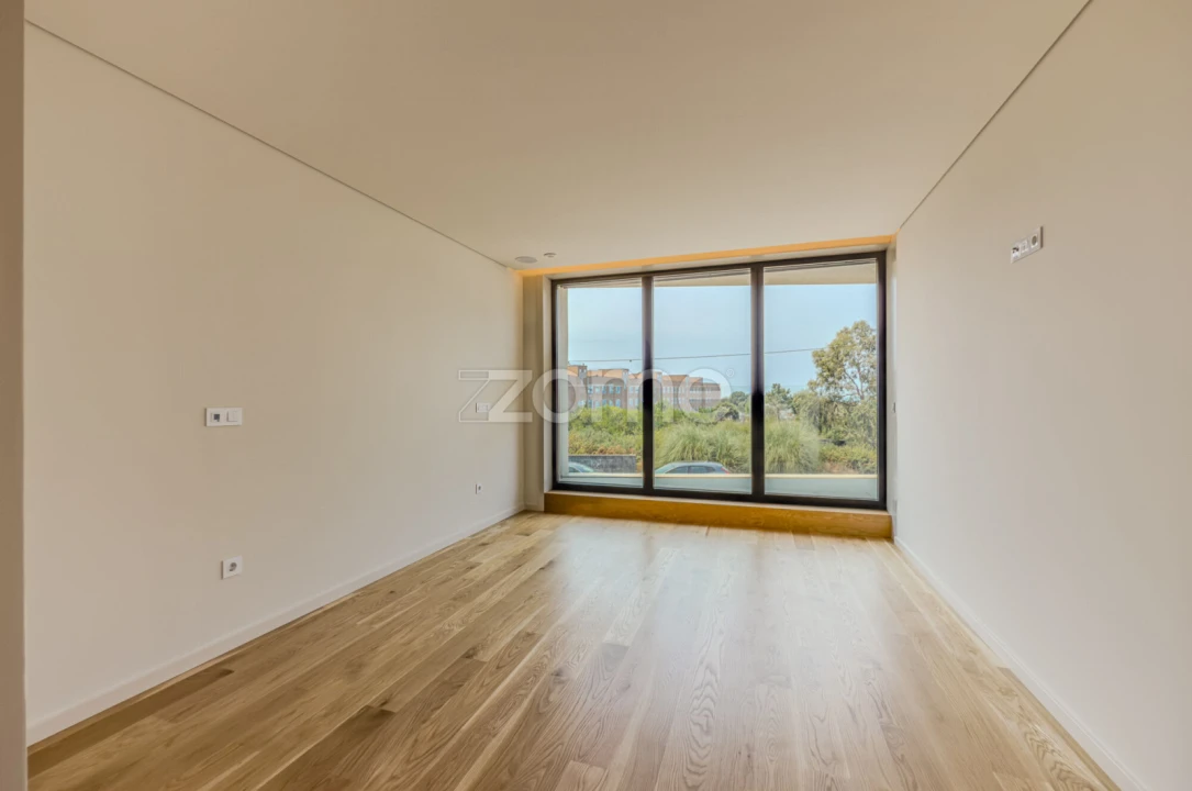 Moradia T4 para Venda em Madalena Foto 39