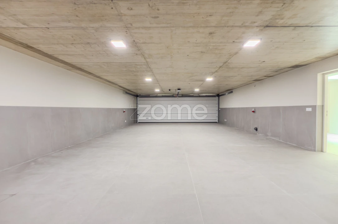 Moradia T4 para Venda em Madalena Foto 5