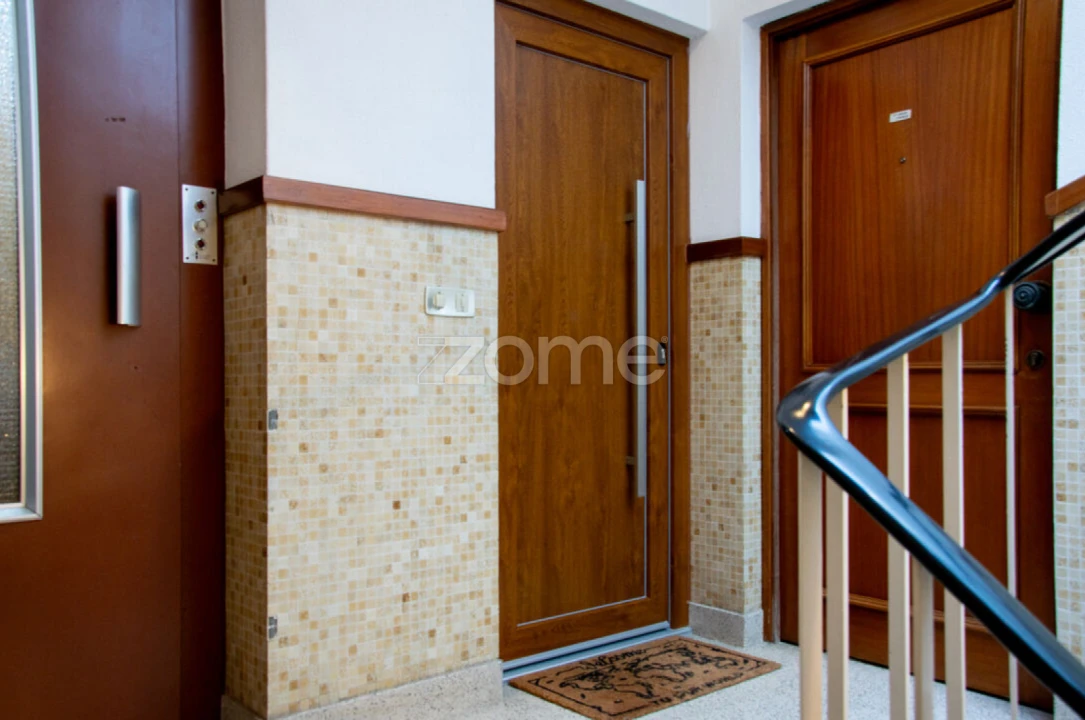 Apartamento T1 para Venda em Cedofeita, Santo Ildefonso, Sé, Miragaia, São Nicolau e Vitória Foto 3