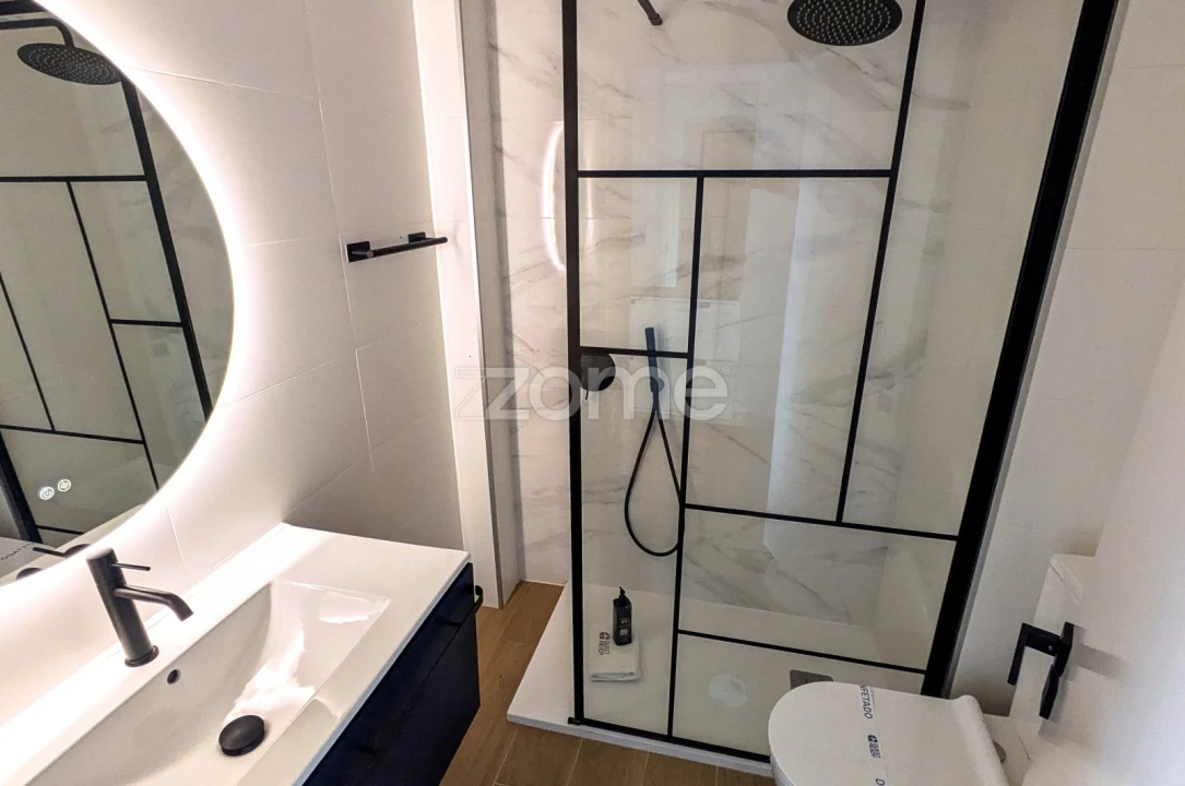 Apartamento T1 para Venda em Cedofeita, Santo Ildefonso, Sé, Miragaia, São Nicolau e Vitória Foto 6