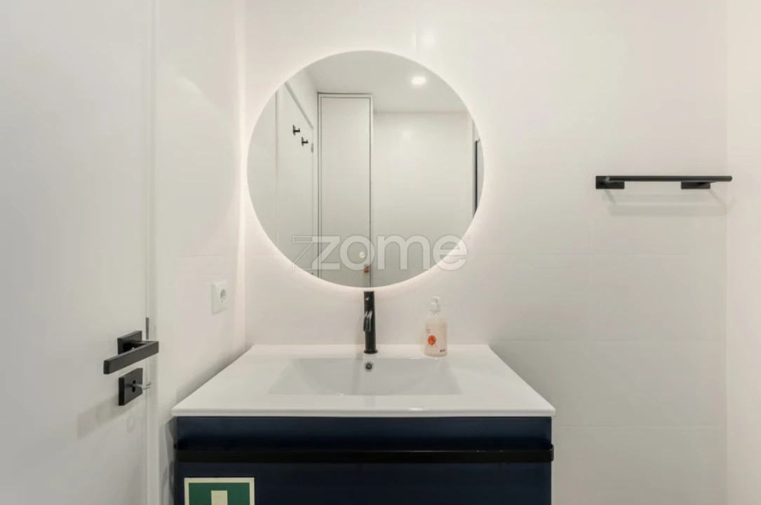 Apartamento T1 para Venda em Cedofeita, Santo Ildefonso, Sé, Miragaia, São Nicolau e Vitória Foto 7