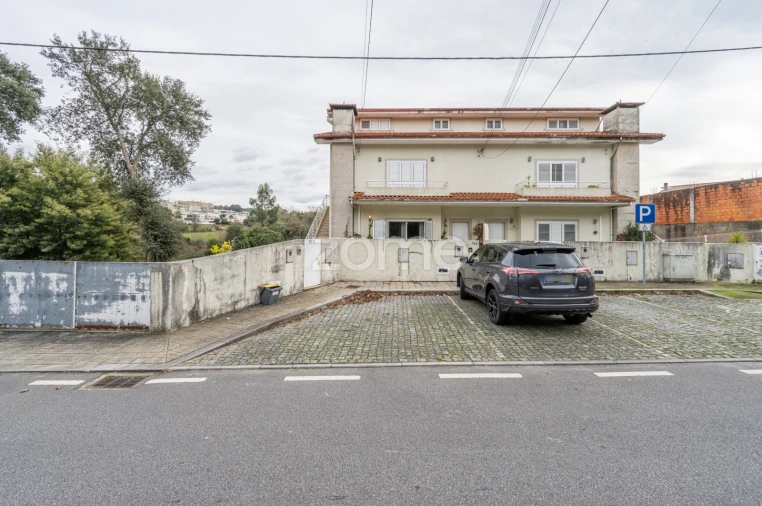 Moradia T3 para Venda em Baguim do Monte (Rio Tinto) Foto 43