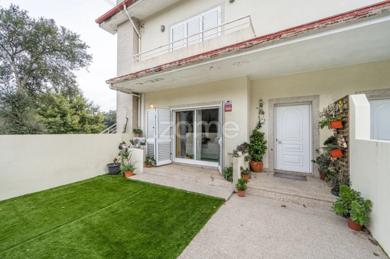 Moradia T3 para Venda em Baguim do Monte (Rio Tinto) Foto 2