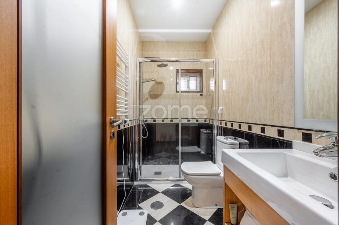 Moradia T3 para Venda em Baguim do Monte (Rio Tinto) Foto 15