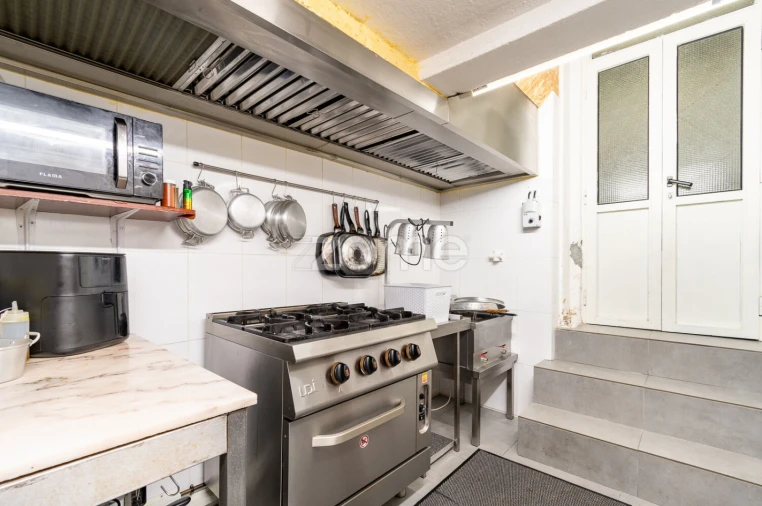 Negócio para Venda em Cedofeita, Santo Ildefonso, Sé, Miragaia, São Nicolau e Vitória Foto 13