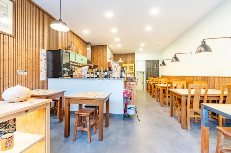 Negócio para Venda em Cedofeita, Santo Ildefonso, Sé, Miragaia, São Nicolau e Vitória Foto 1